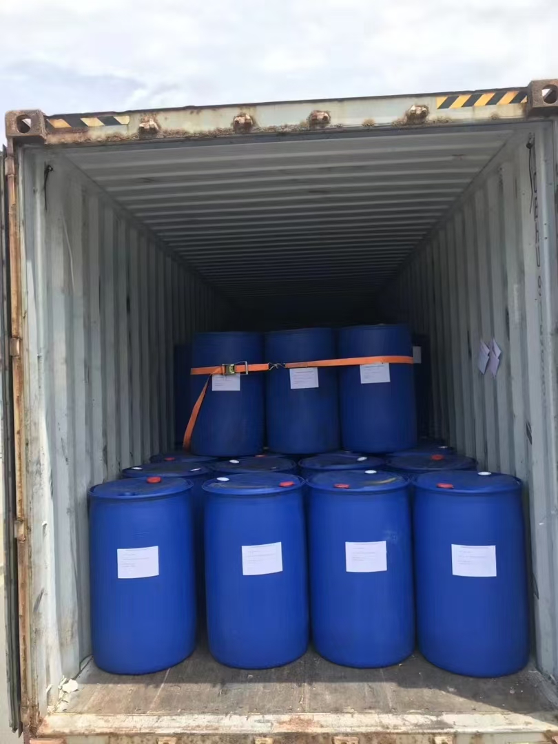 合肥立杰印刷材料科技有限公司桶装产品集装箱装运发货实拍